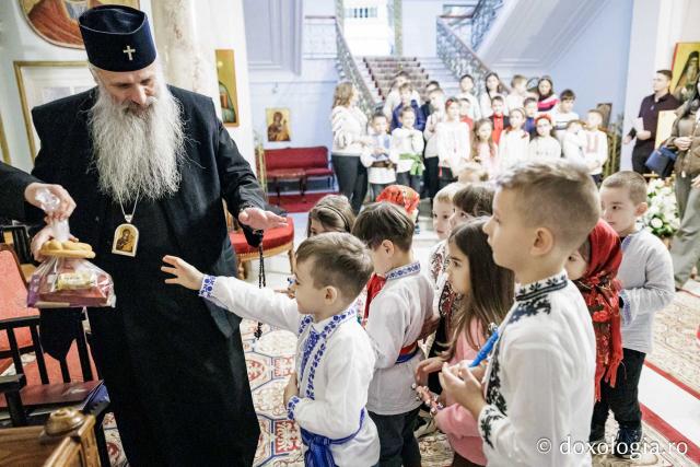 Grădinița nr. 16 din Iași – Colindători la Reședința Mitropolitană 2025