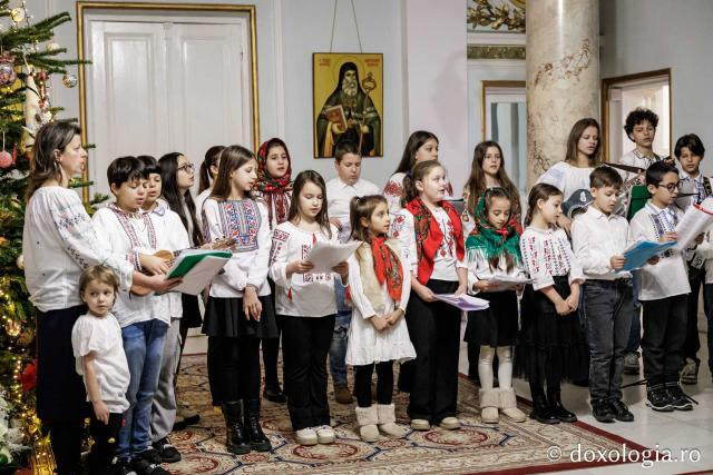 Parohia Lețcani III – Colindători la Reședința Mitropolitană 2025