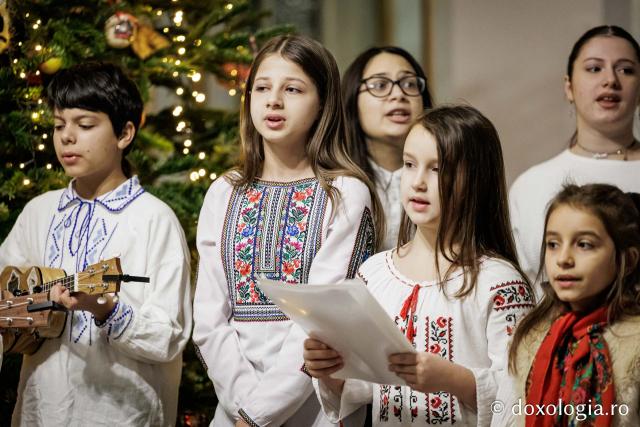 Parohia Lețcani III – Colindători la Reședința Mitropolitană 2025