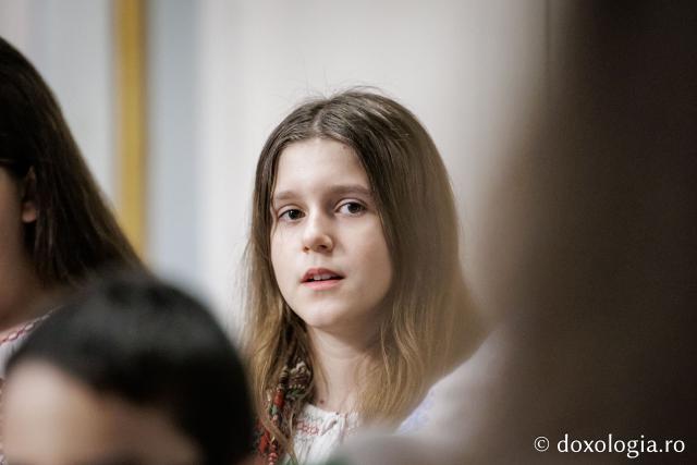 Parohia Lețcani III – Colindători la Reședința Mitropolitană 2025