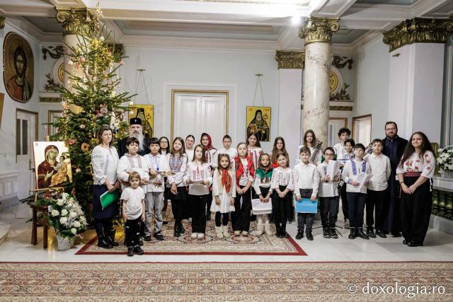 Parohia Lețcani III – Colindători la Reședința Mitropolitană 2025