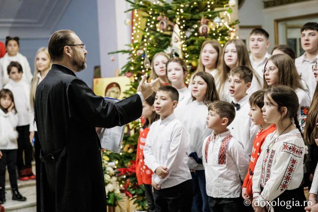 Parohia Movileni – Colindători la Reședința Mitropolitană 2025