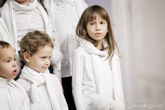 Parohia Tăutești – Colindători la Reședința Mitropolitană 2025