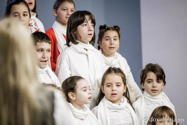 Parohia Tăutești – Colindători la Reședința Mitropolitană 2025