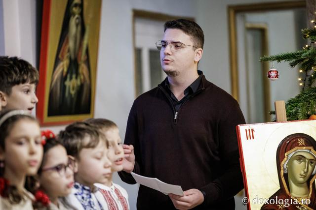 Școala Gimnazială „Ștefan Bârsănescu" din Iași – Colindători la Reședința Mitropolitană 2025