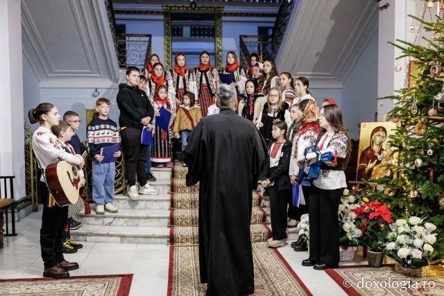 Parohia Miroslava I – Colindători la Reședința Mitropolitană 2025
