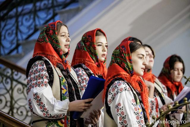 Parohia Miroslava I – Colindători la Reședința Mitropolitană 2025