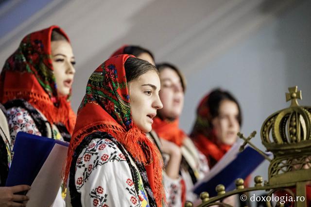 Parohia Miroslava I – Colindători la Reședința Mitropolitană 2025