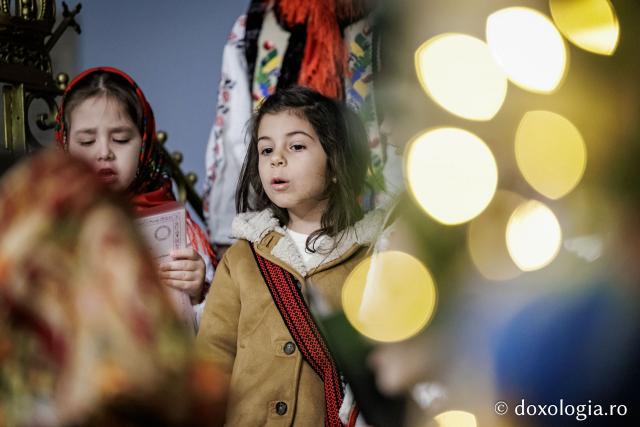 Parohia Miroslava I – Colindători la Reședința Mitropolitană 2025