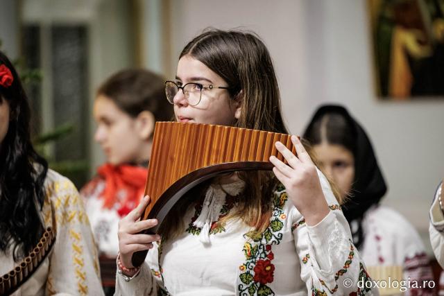 Ansamblu de nai – Colindători la Reședința Mitropolitană 2025