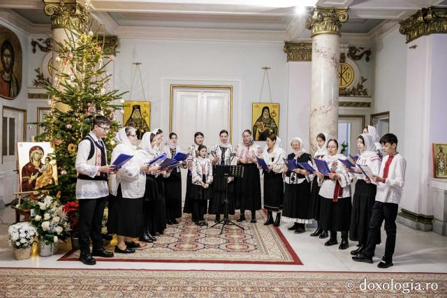 Parohia „Sf. Mahrama” din Iași – Colindători la Reședința Mitropolitană 2025