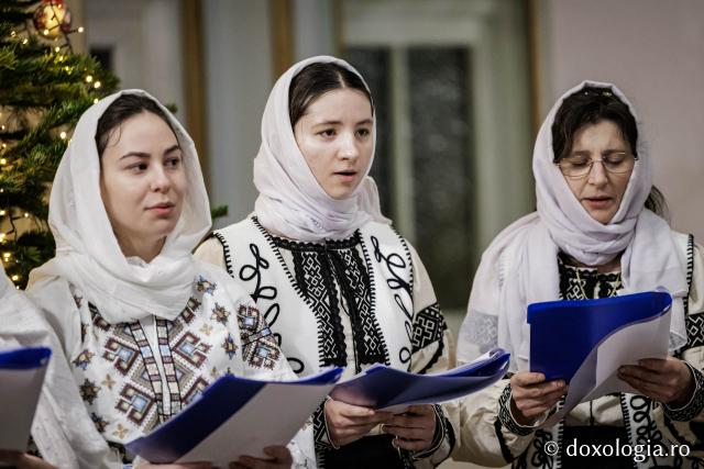 Parohia „Sf. Mahrama” din Iași – Colindători la Reședința Mitropolitană 2025