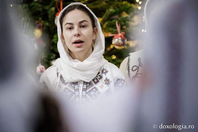 Parohia „Sf. Mahrama” din Iași – Colindători la Reședința Mitropolitană 2025