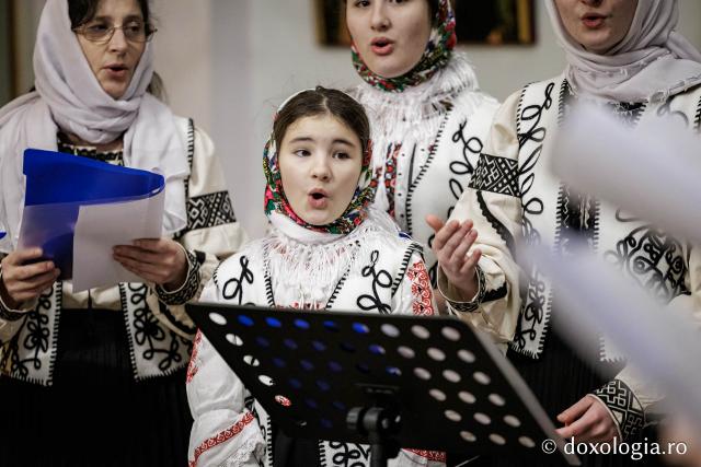 Parohia „Sf. Mahrama” din Iași – Colindători la Reședința Mitropolitană 2025