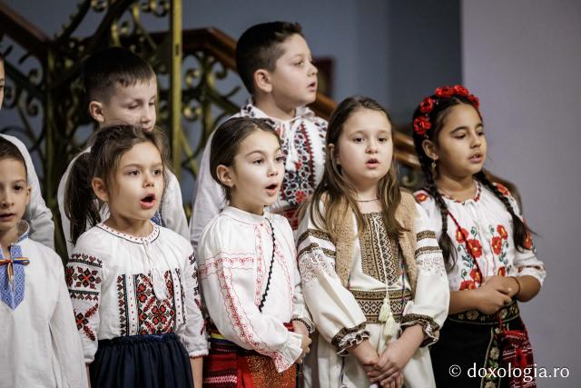 Școala Tomești – Colindători la Reședința Mitropolitană 2025