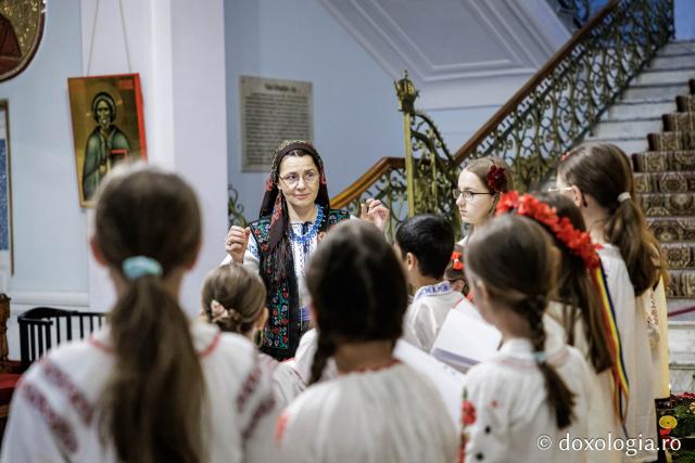 Floralia Junior – Colindători la Reședința Mitropolitană 2025