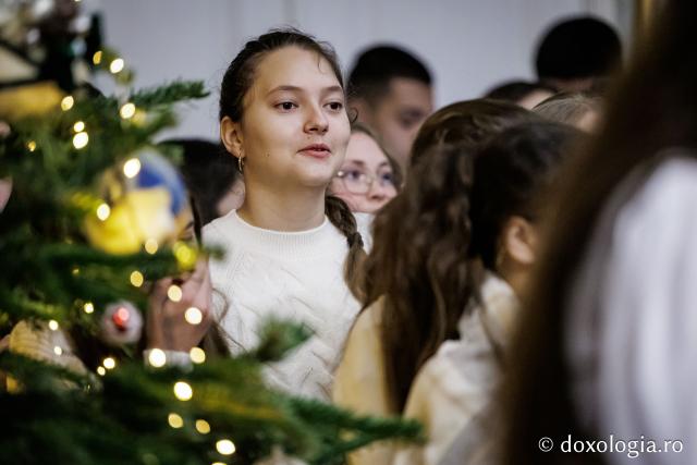 Parohia Voinești II – Colindători la Reședința Mitropolitană 2025