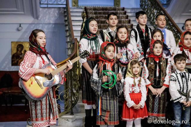 Parohia Boboiești din Tg. Neamț – Colindători la Reședința Mitropolitană 2025