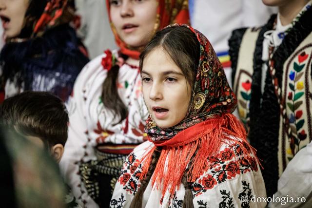 Parohia Boboiești din Tg. Neamț – Colindători la Reședința Mitropolitană 2025