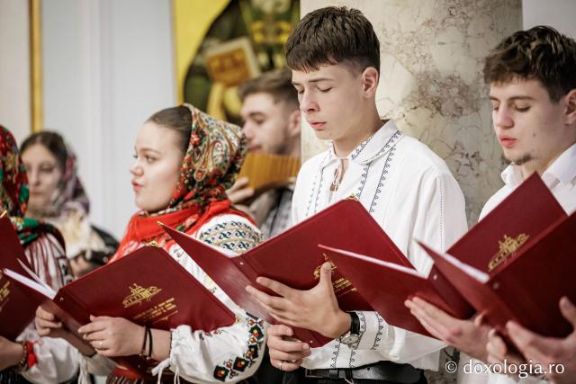 Parohia „Sf. Spiridon” din Chișinău – Colindători la Reședința Mitropolitană 2025