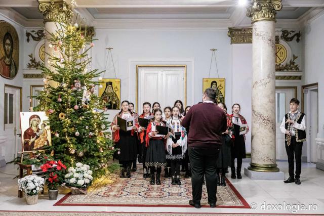 Școala Gimazială nr. 1 Blândești – Colindători la Reședința Mitropolitană 2025