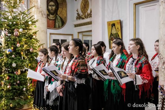 Școala Gimazială nr. 1 Blândești – Colindători la Reședința Mitropolitană 2025