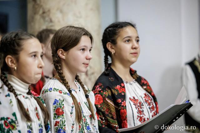 Școala Gimazială nr. 1 Blândești – Colindători la Reședința Mitropolitană 2025