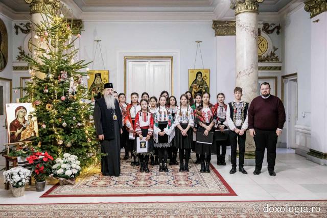 Școala Gimazială nr. 1 Blândești – Colindători la Reședința Mitropolitană 2025