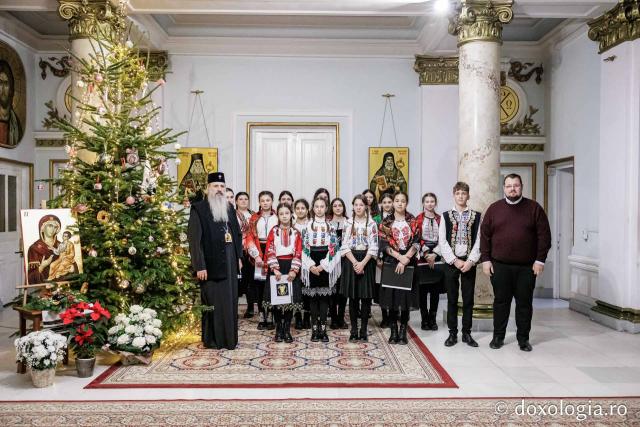 Școala Gimazială nr. 1 Blândești – Colindători la Reședința Mitropolitană 2025