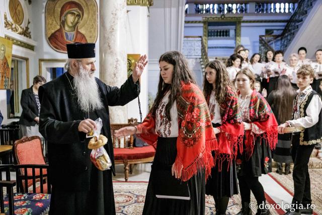 Școala Gimazială nr. 1 Blândești – Colindători la Reședința Mitropolitană 2025