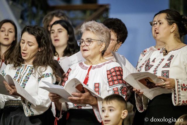 Grupul Preoteselor din Protopopiatul Hârlău – Colindători la Reședința Mitropolitană 2025