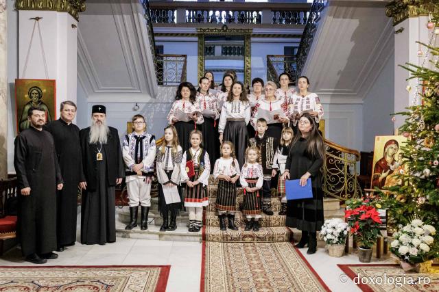 Grupul Preoteselor din Protopopiatul Hârlău – Colindători la Reședința Mitropolitană 2025