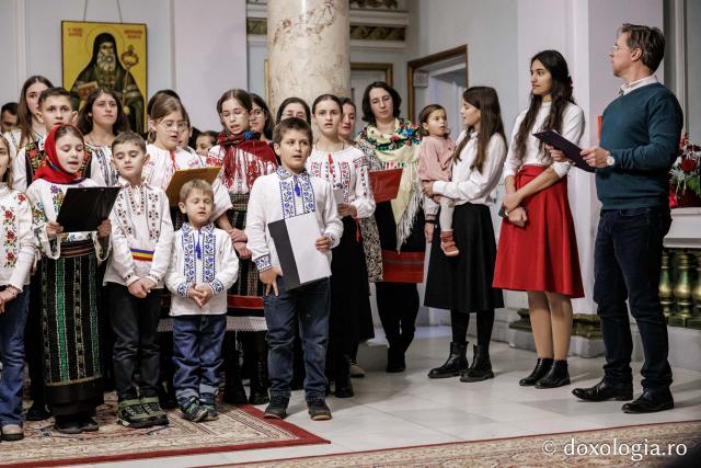 Corul Provita – Colindători la Reședința Mitropolitană 2025