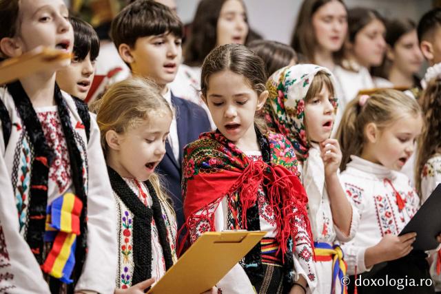 Corul Provita – Colindători la Reședința Mitropolitană 2025