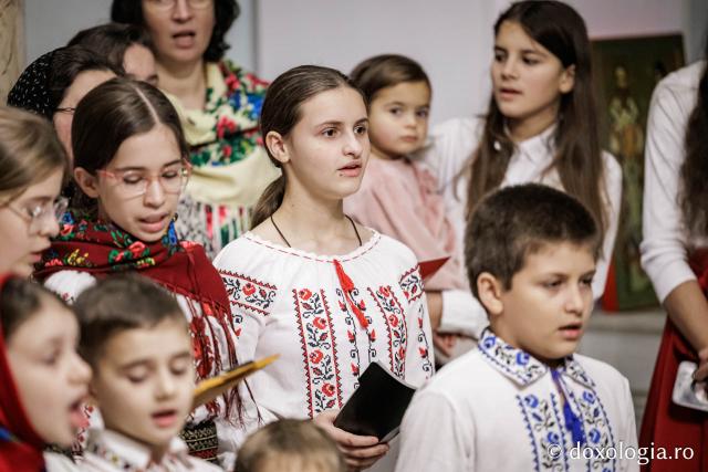 Corul Provita – Colindători la Reședința Mitropolitană 2025