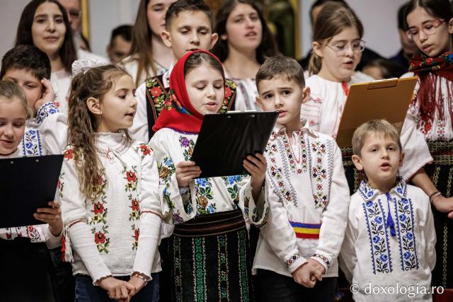 Corul Provita – Colindători la Reședința Mitropolitană 2025