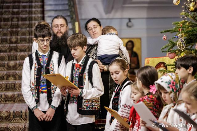 Corul Provita – Colindători la Reședința Mitropolitană 2025
