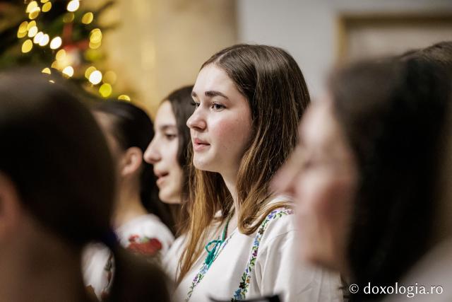 Corul Provita – Colindători la Reședința Mitropolitană 2025