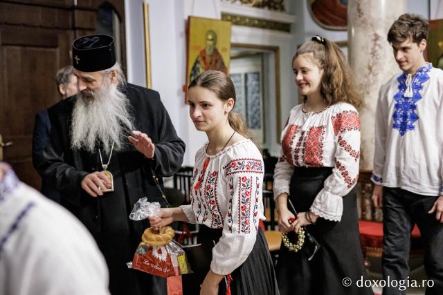 Corul Provita – Colindători la Reședința Mitropolitană 2025