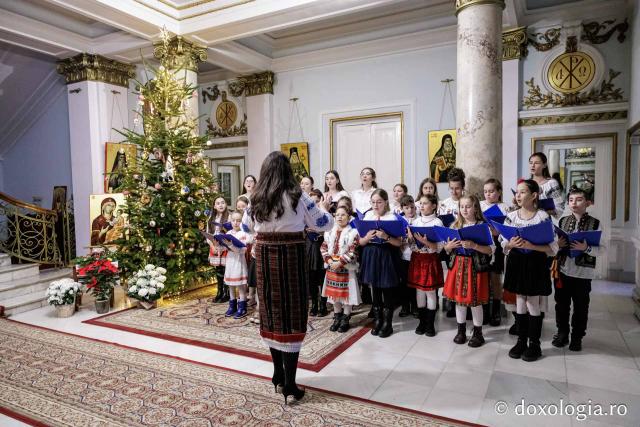 Corul Prodromița – Colindători la Reședința Mitropolitană 2025