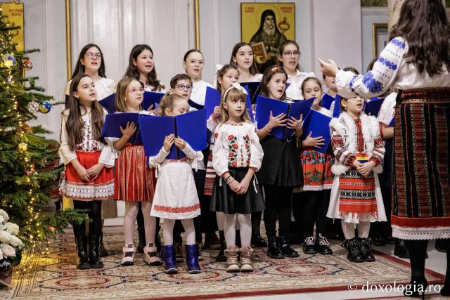 Corul Prodromița – Colindători la Reședința Mitropolitană 2025