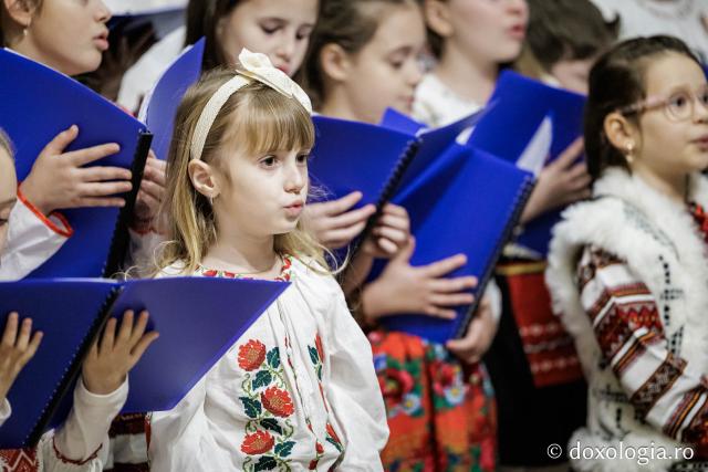 Corul Prodromița – Colindători la Reședința Mitropolitană 2025