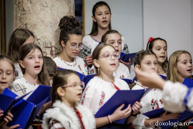 Corul Prodromița – Colindători la Reședința Mitropolitană 2025