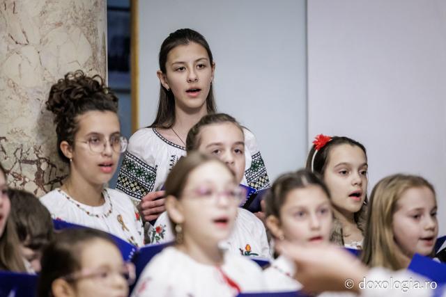 Corul Prodromița – Colindători la Reședința Mitropolitană 2025