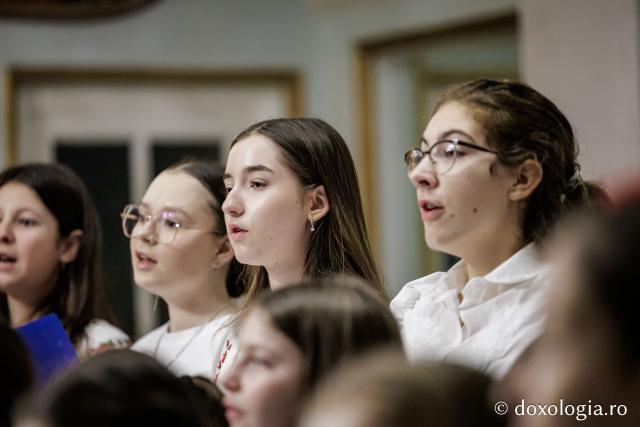 Corul Prodromița – Colindători la Reședința Mitropolitană 2025