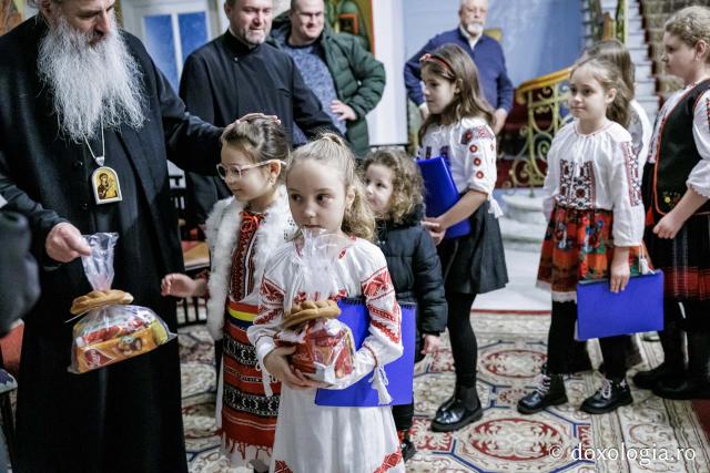 Corul Prodromița – Colindători la Reședința Mitropolitană 2025