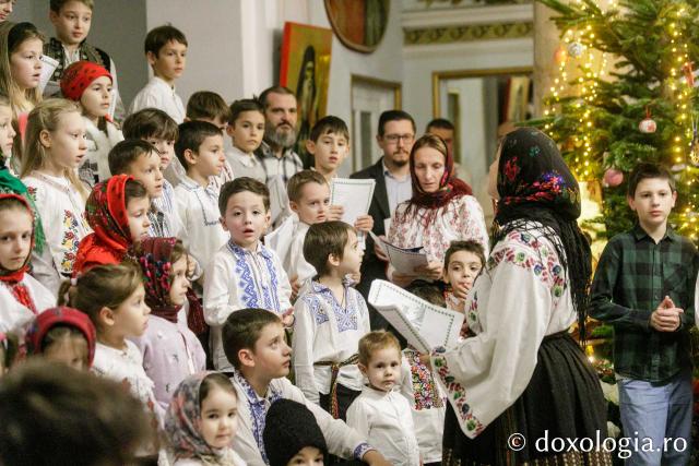 Parohiile „Sfântul Andrei” și Talpalari din Iași