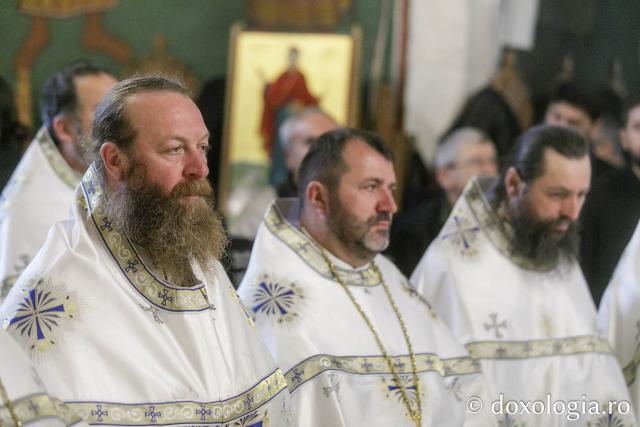 Întâia prăznuire a Sfinților Cuvioși Cleopa și Paisie