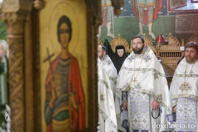 Întâia prăznuire a Sfinților Cuvioși Cleopa și Paisie