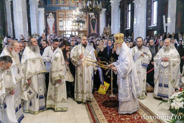 Întâia prăznuire a Sfinților Cuvioși Cleopa și Paisie